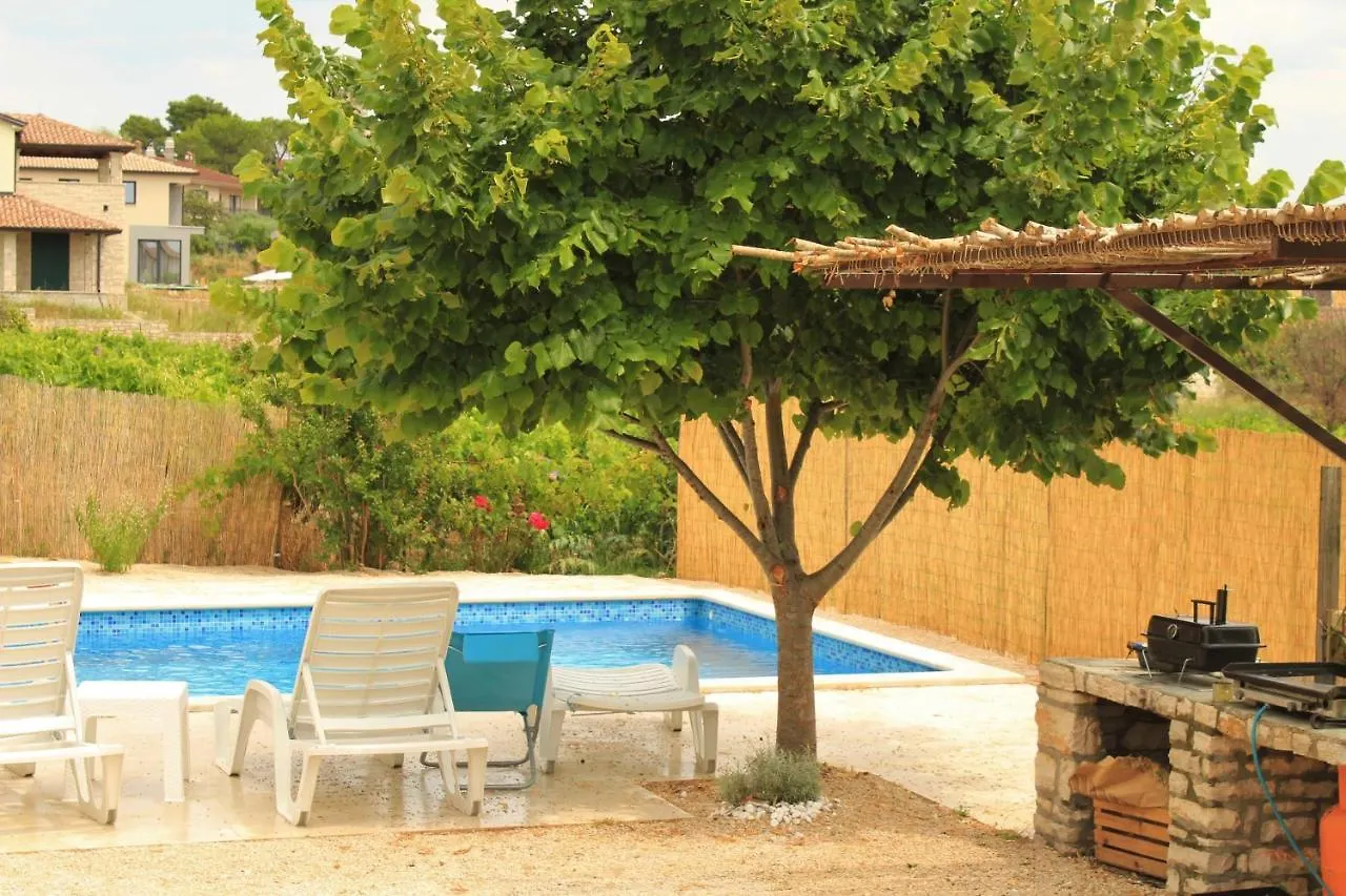 Apartment Apartman Robi Croatia